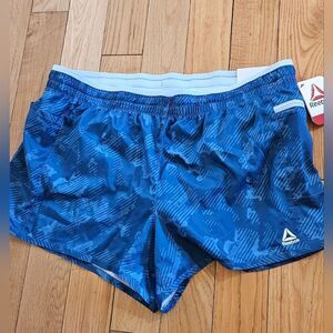 Reebok Women's Shorts Size XL